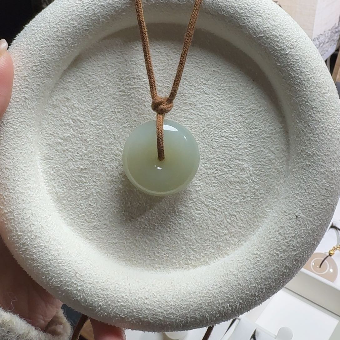 别***吵和田玉未镶嵌颈饰平安扣25