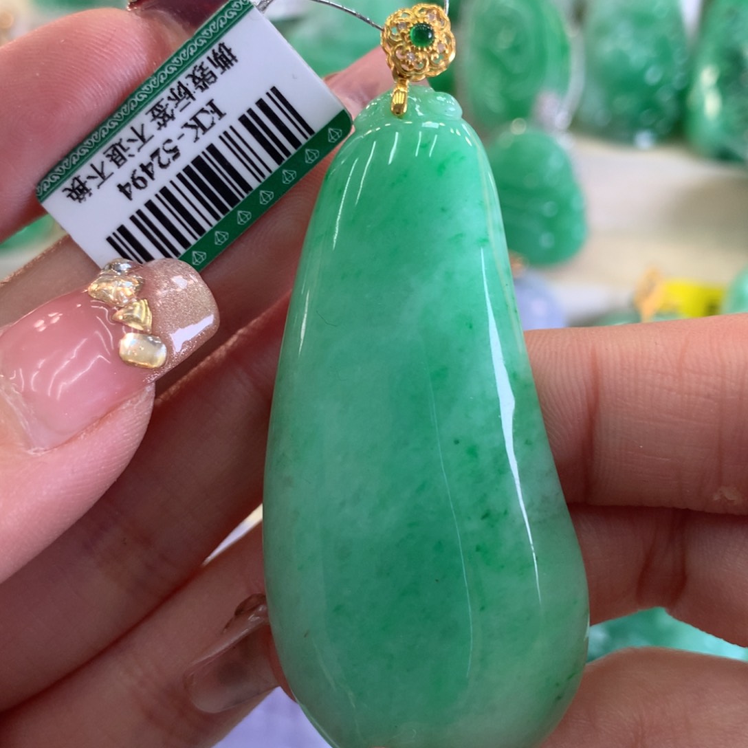 翡翠吊坠(不含链)18K金镶嵌