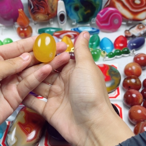 玛瑙/玉髓耳钉合金