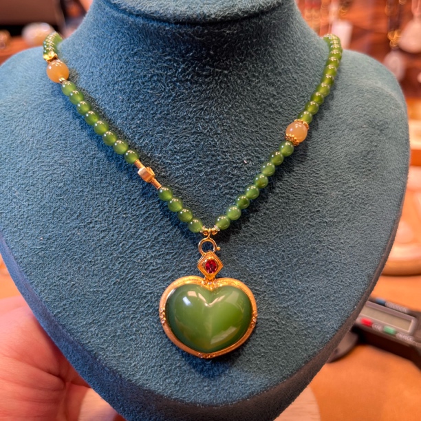 碧玉吊坠新年福利款