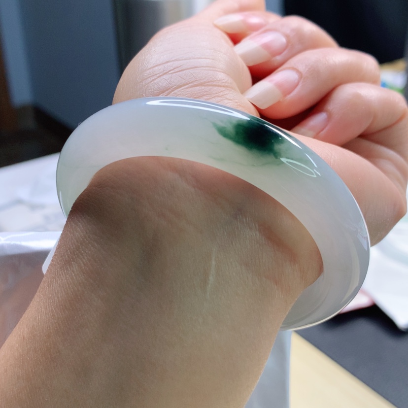 【闪购商品】翡翠手镯未镶嵌天然翡翠手镯