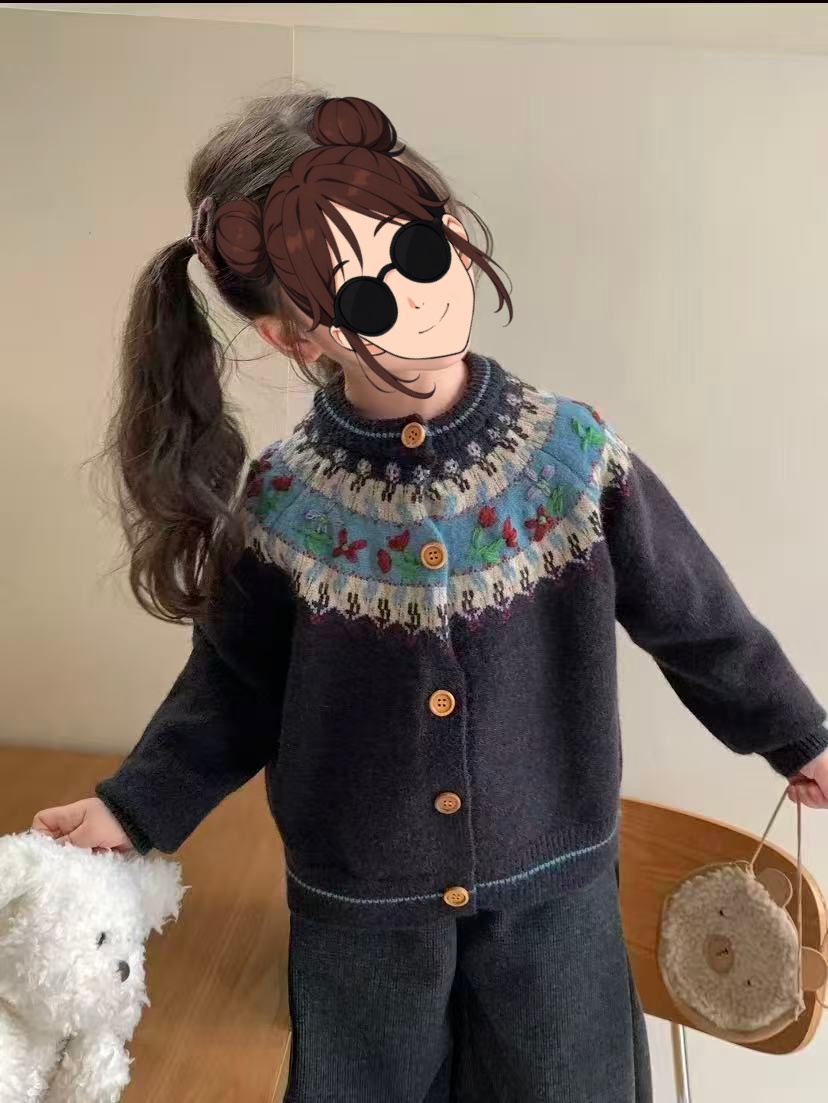 灰色小花毛衣开衫