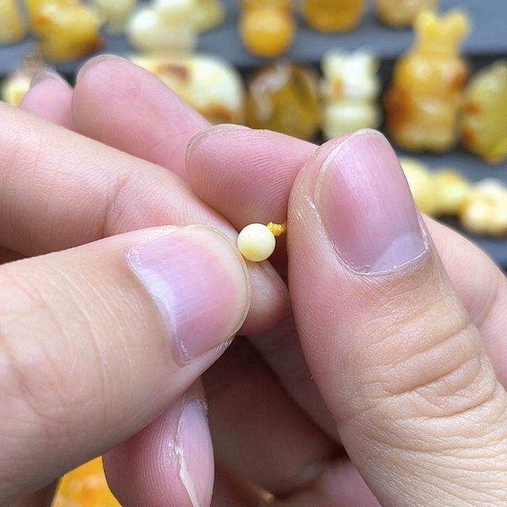 琥珀裸石未镶嵌?****、蜜蜡