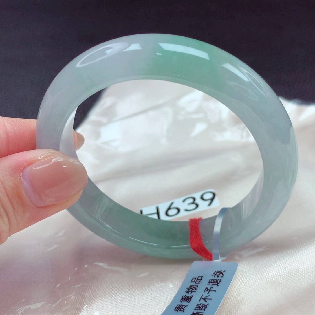 翡翠手镯未镶嵌手镯88