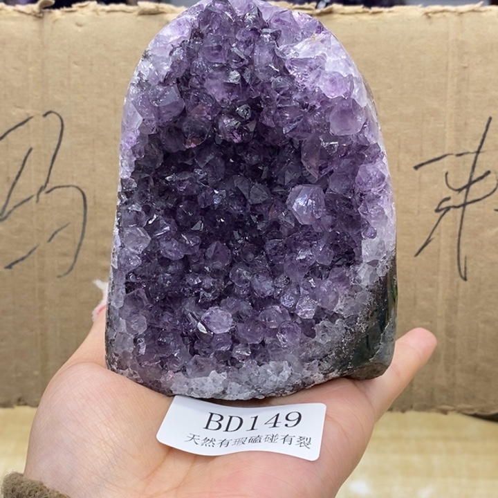 贰***狗水晶未镶嵌大型摆件（非配饰）