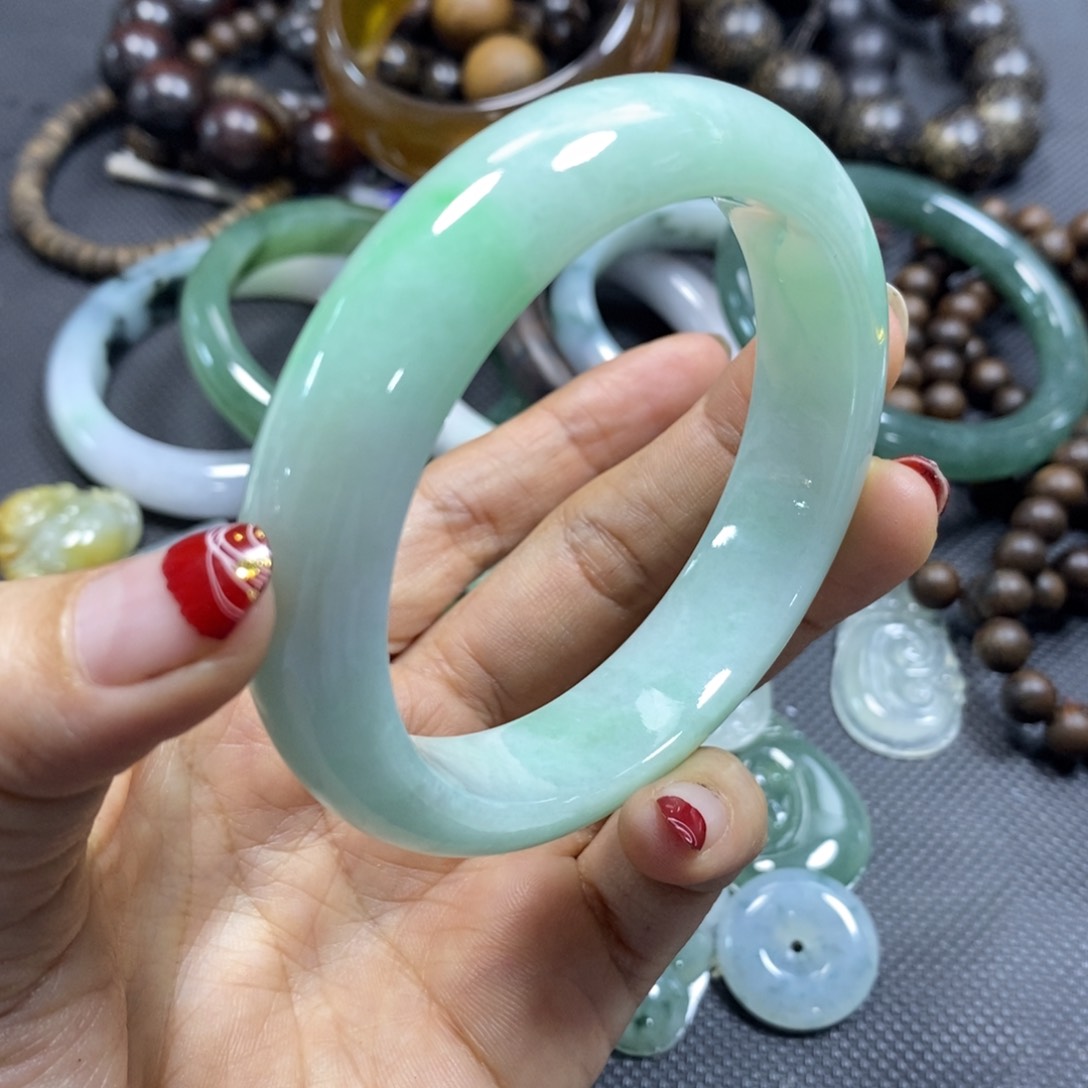 定制翡翠未镶嵌手镯57.6