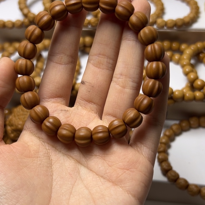 手串猴头核桃瑕疵沙鱼