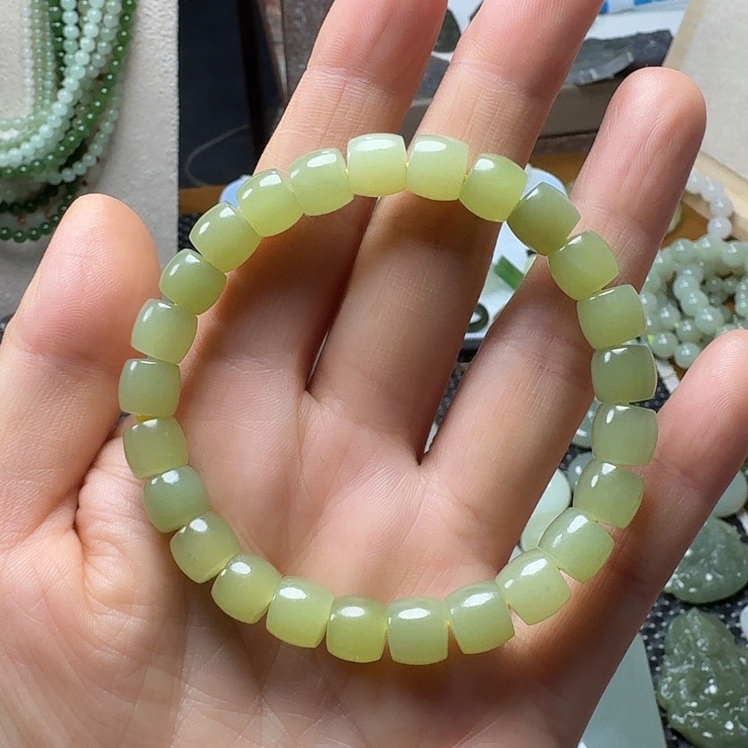 和田玉未镶嵌手串