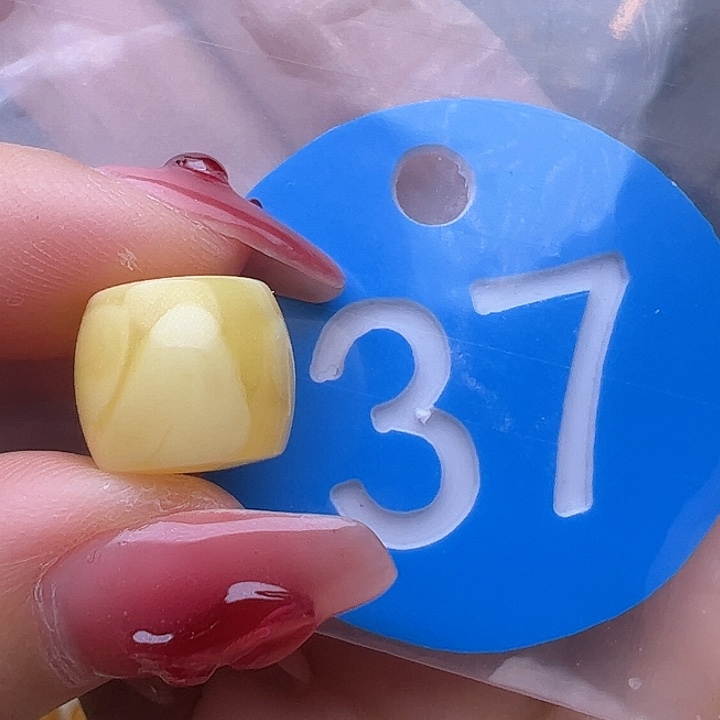 蜜蜡裸石未镶嵌微瑕 12mm 直切