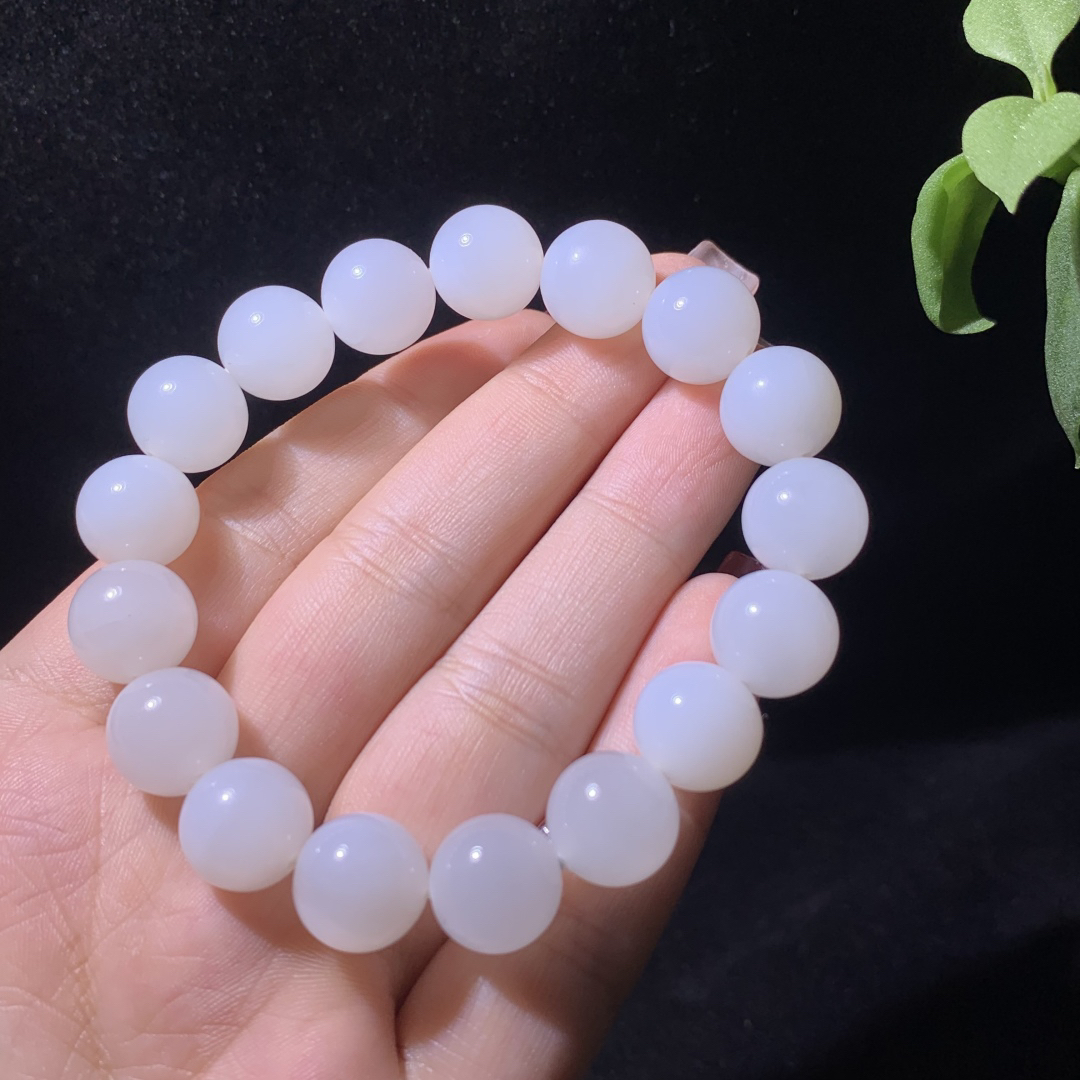 和田玉羊脂白圆珠女款 正品保真