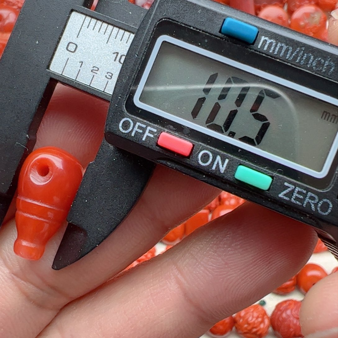 南红玛瑙配饰未镶嵌