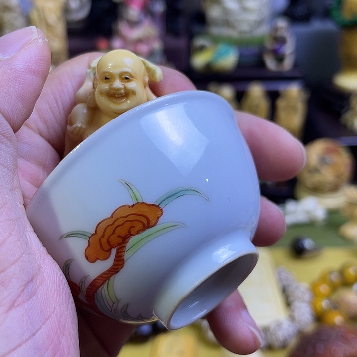 神***9瓷片精致雕刻工艺精湛