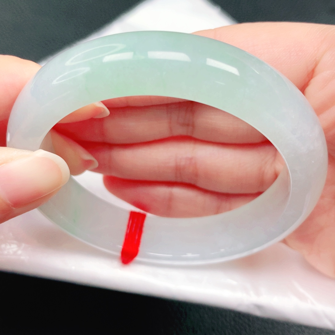 翡翠未镶嵌手镯57圈