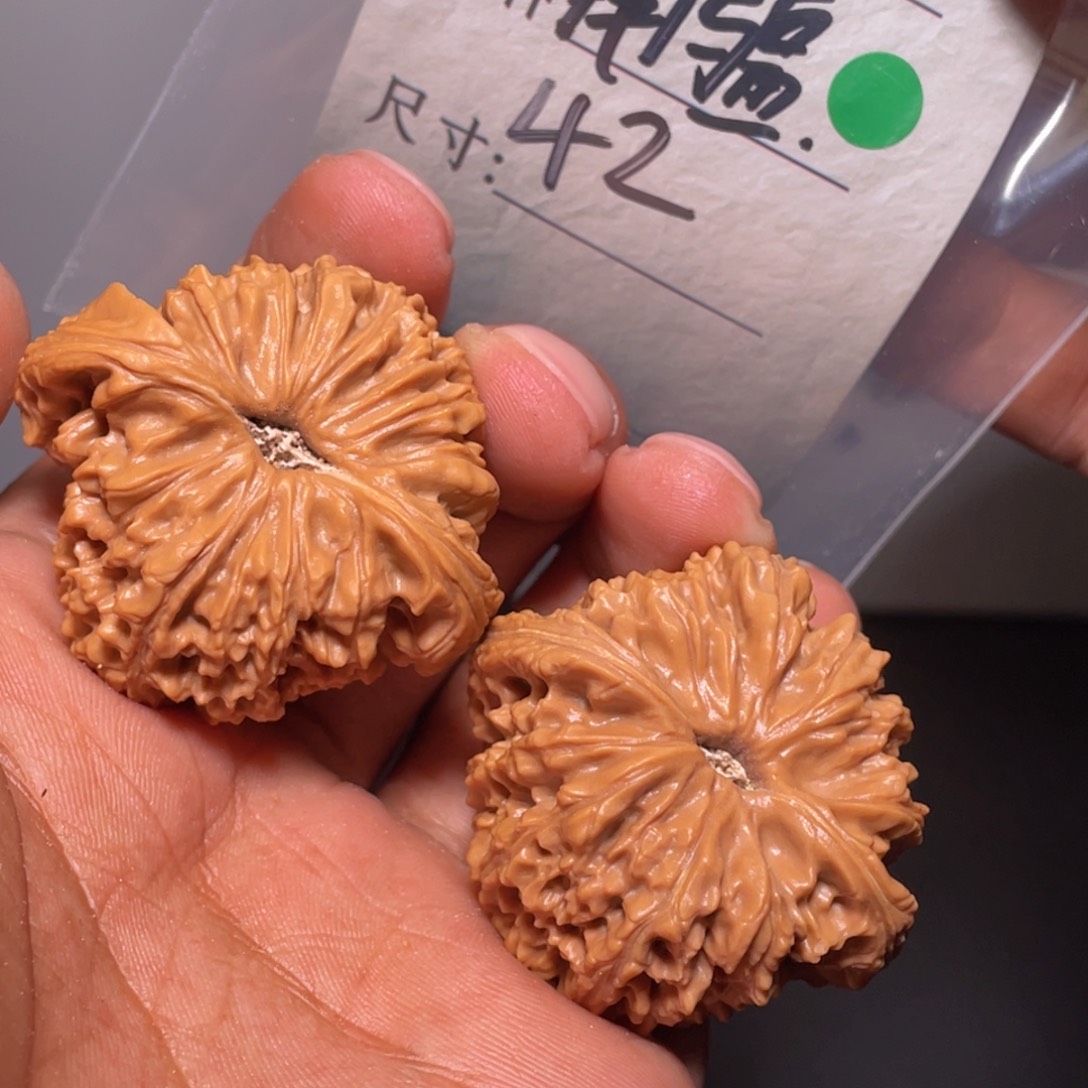 文玩核桃吊坠文玩核桃