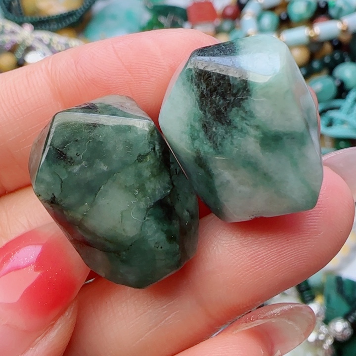 翡翠未镶嵌颈饰天然A货26