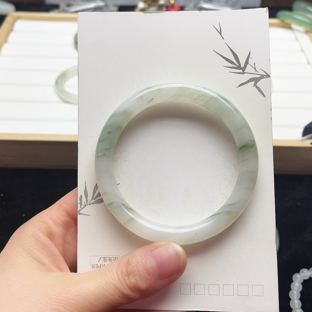 未镶嵌手镯石英质玉7