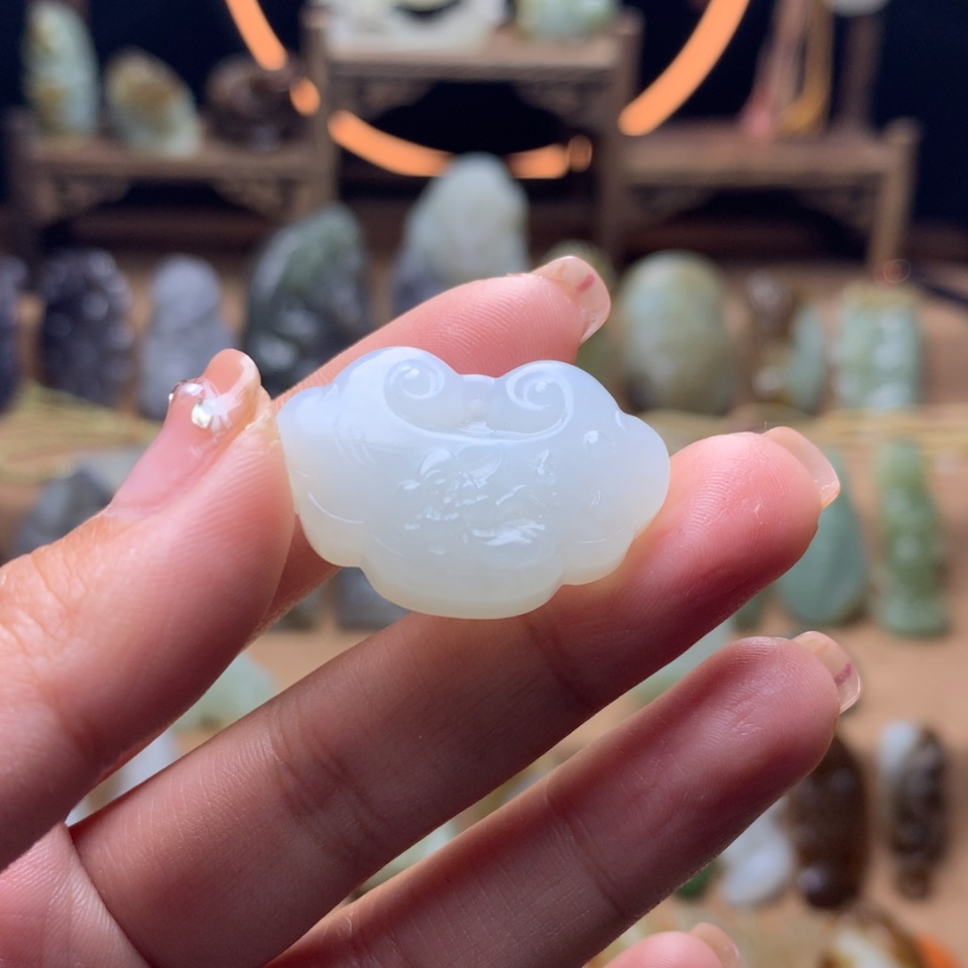 和田玉挂件未镶嵌?****?