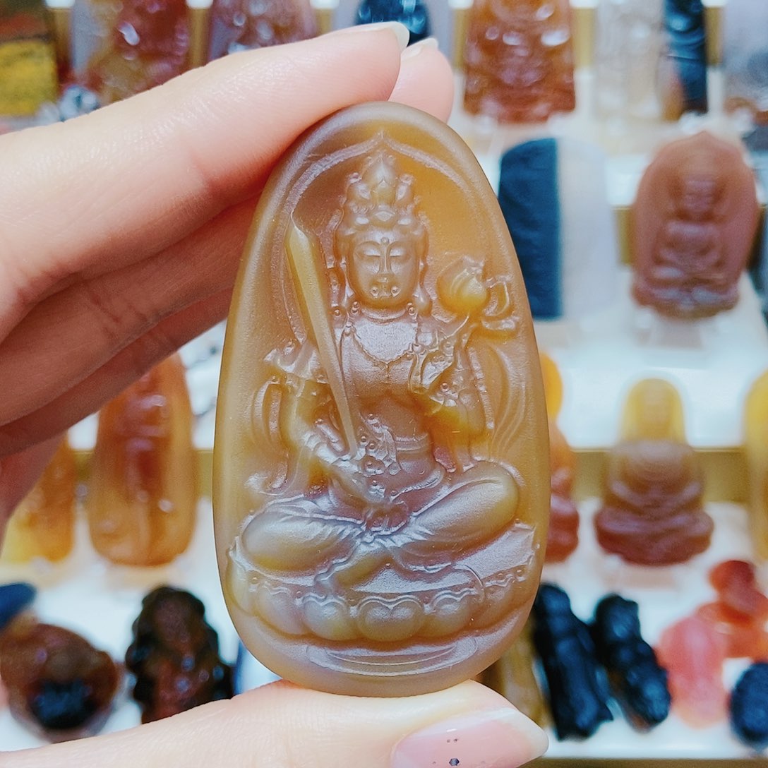 玛瑙/玉髓未镶嵌颈饰痞**雄