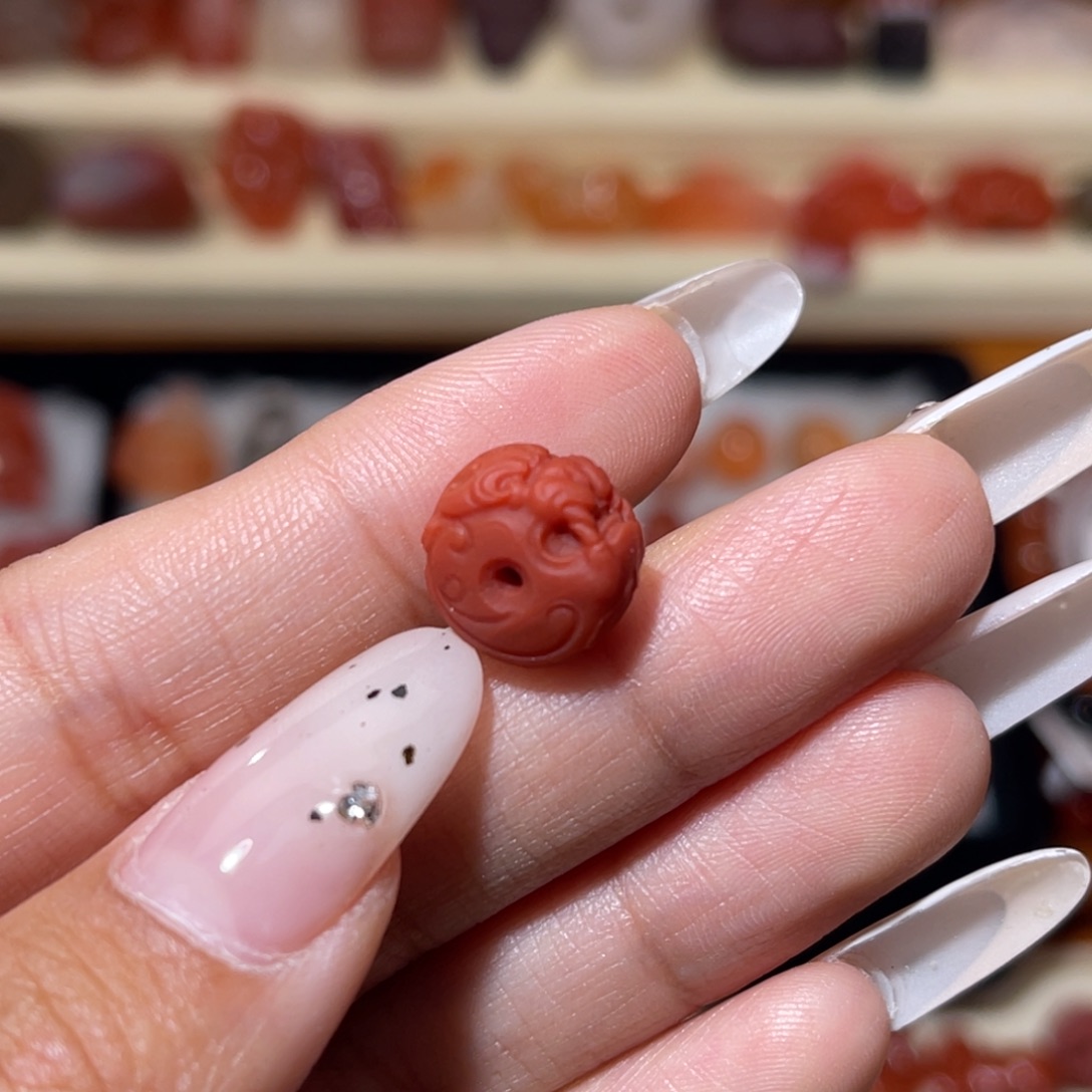 南红玛瑙龙扣 12m m未镶嵌