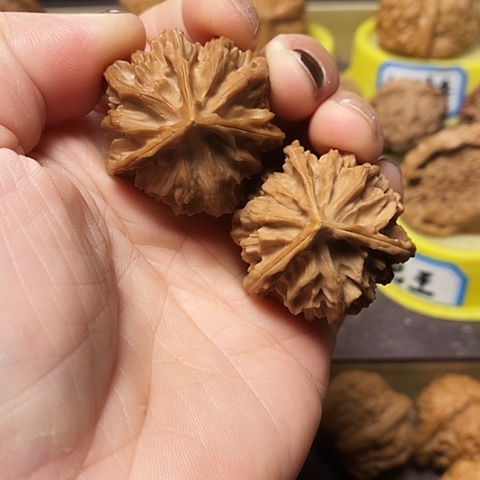 吊坠文玩核桃三棱34