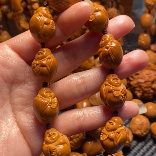 橄榄核吊坠光背弥勒