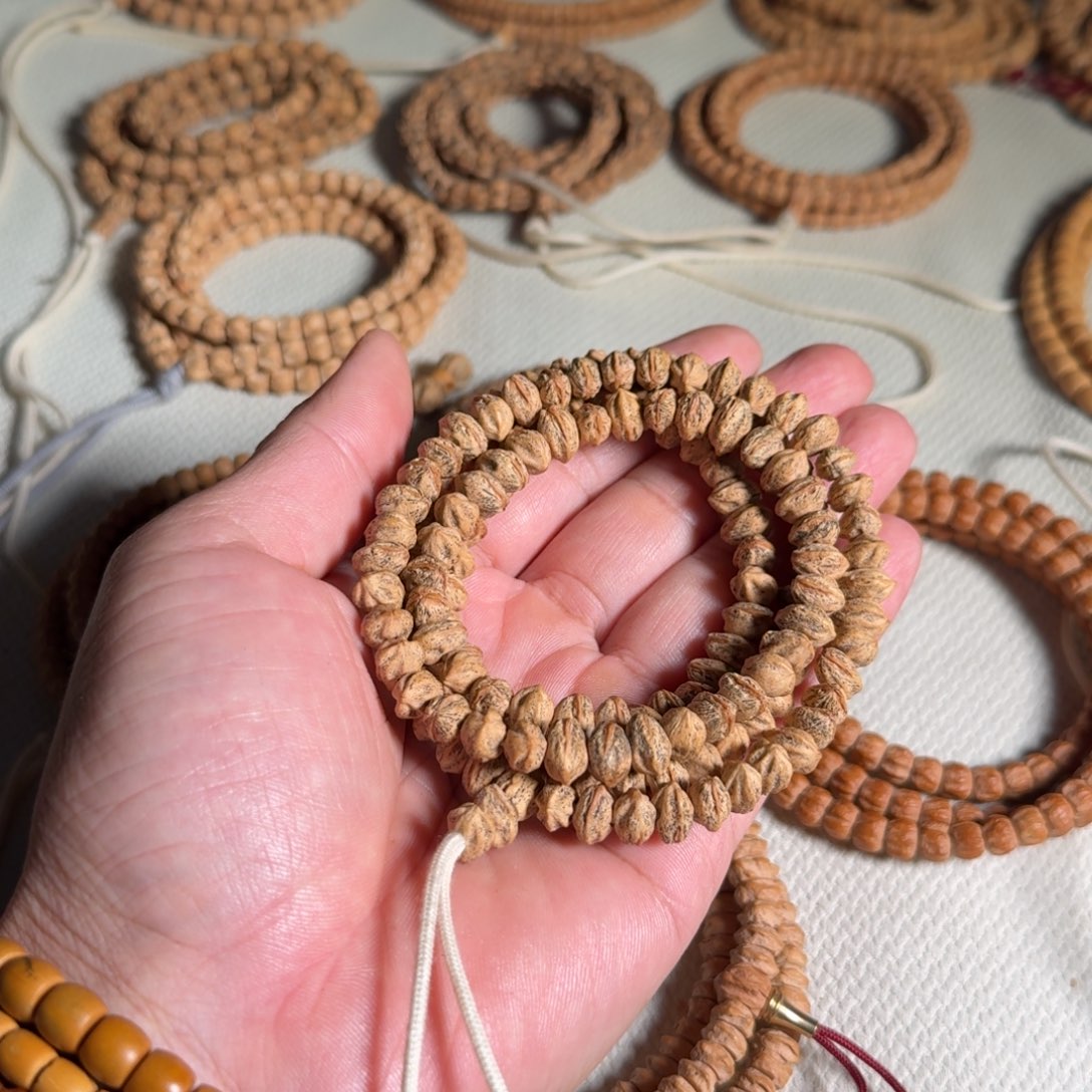 用***9吊坠柏香籽/百香籽