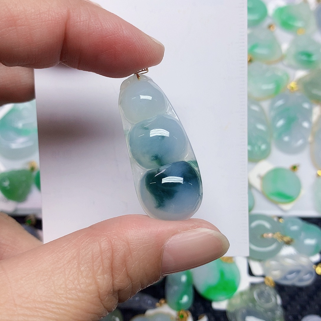 翡翠18K金镶嵌颈饰345689