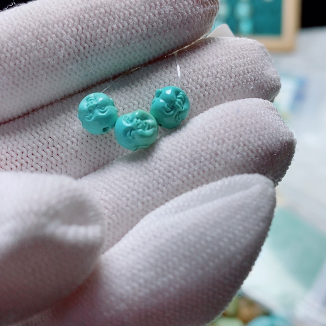 绿松石未镶嵌颈饰