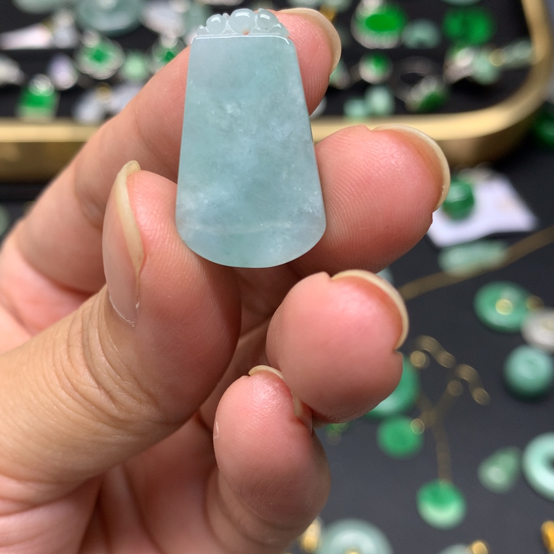 吊坠(不含链)未镶嵌翡翠有纹裂