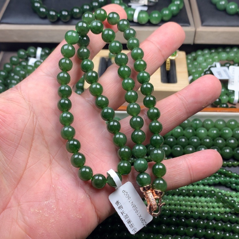 【闪购商品】和田玉（碧玉）颈饰未镶嵌君**博8