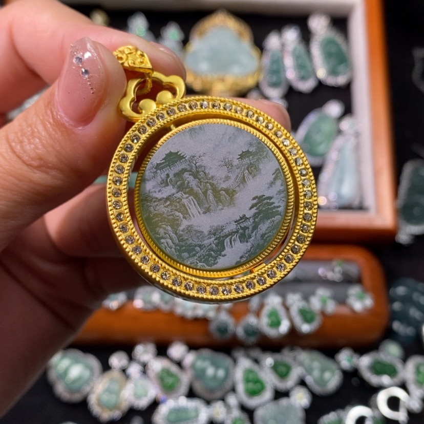 【闪购商品】翡翠颈饰未镶嵌天然