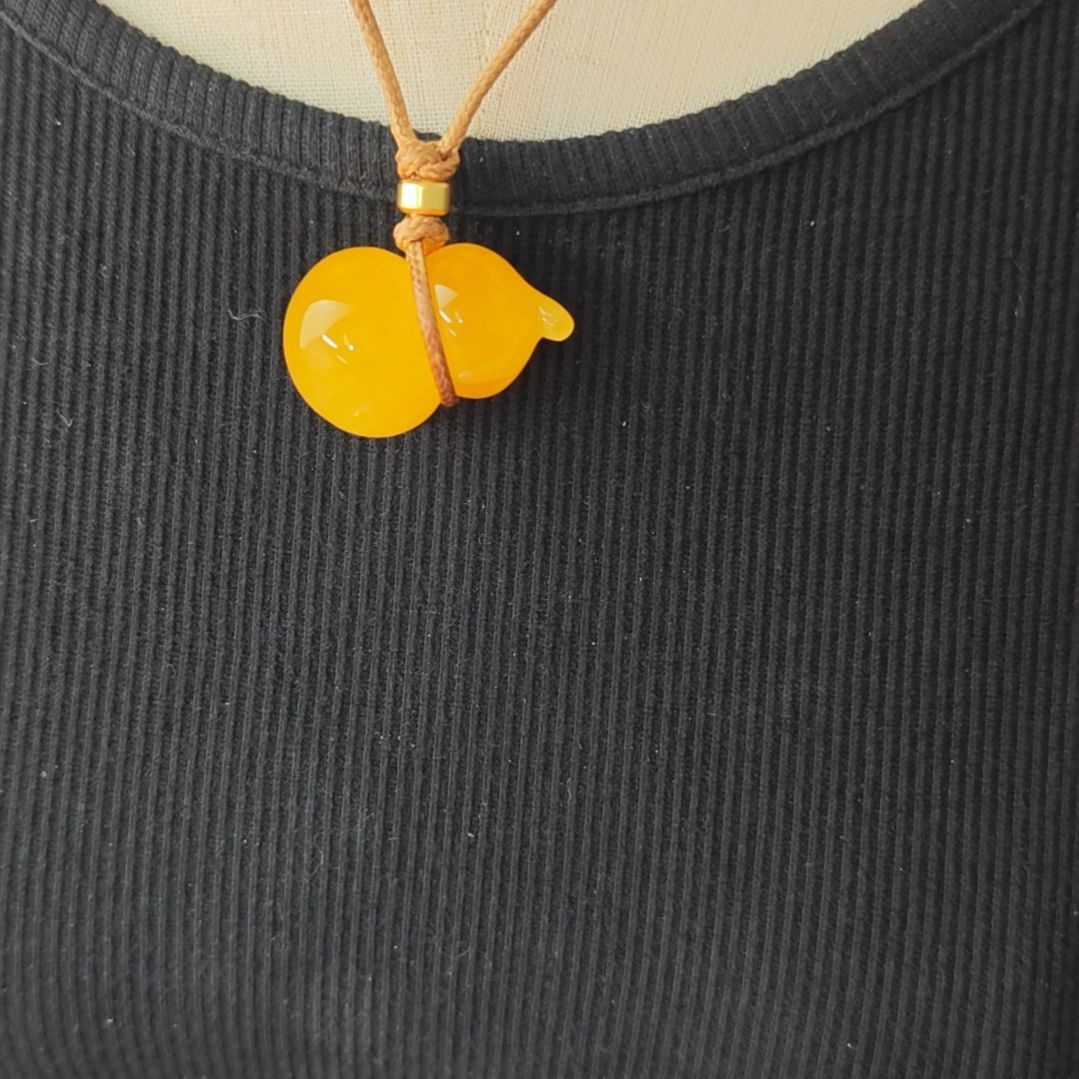 蜜蜡吊坠(赠链)未镶嵌