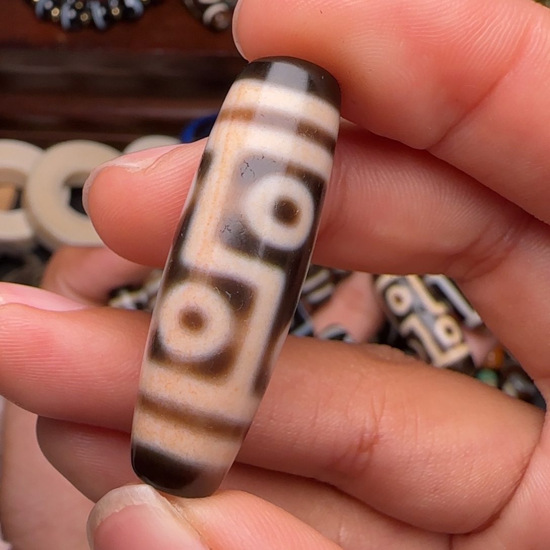 白玉菩提吊坠雪***?吊坠