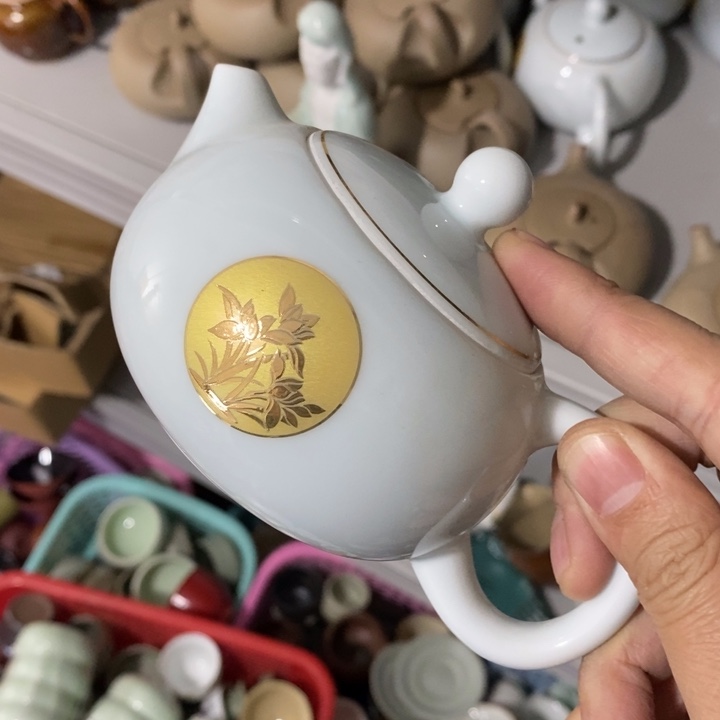 陶瓷艺术品及陶瓷制品