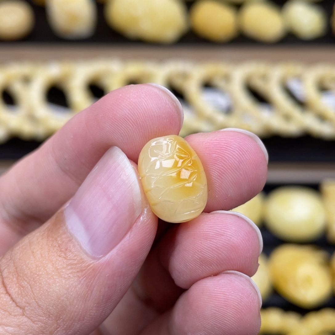未镶嵌琥珀裸石琥珀蜜蜡
