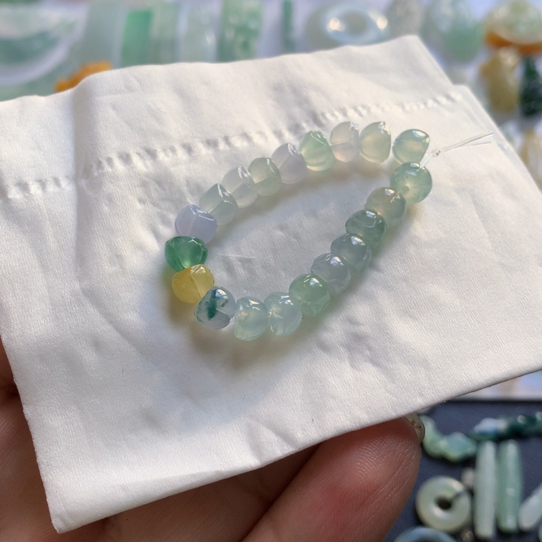 未镶嵌定制翡翠莲花珠