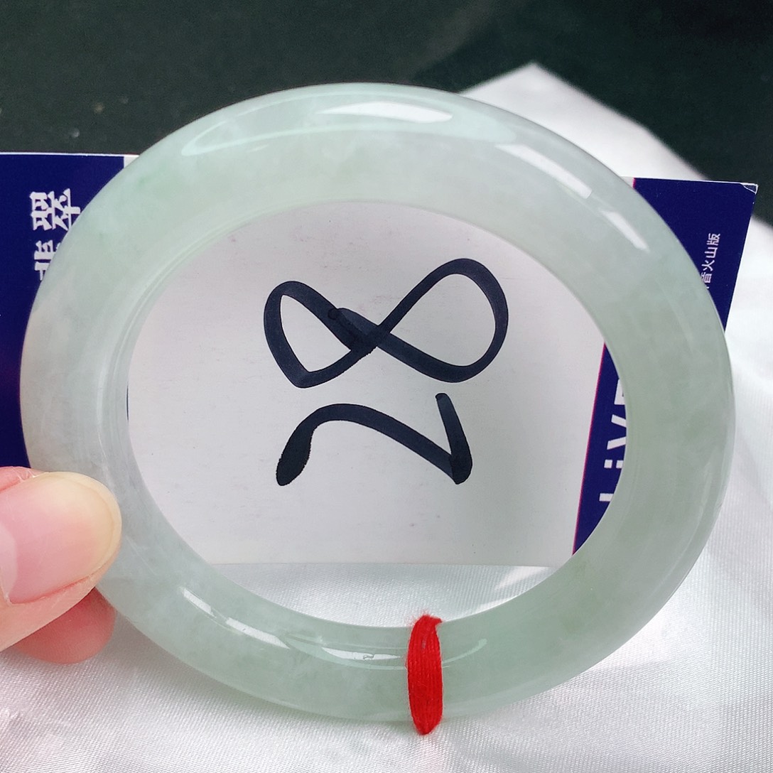 翡翠手镯未镶嵌缅甸天然A货翡翠