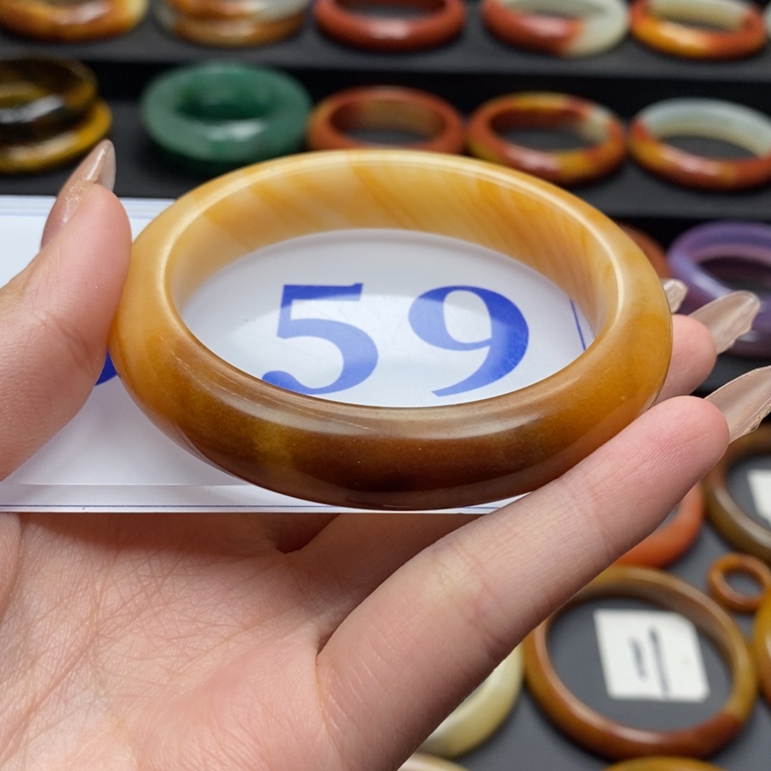 石英质玉（黄龙玉）手镯未镶嵌