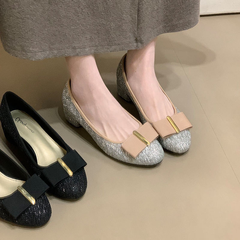 亮片高级感蝴蝶结中跟单鞋2026年新款气质金属女鞋通勤