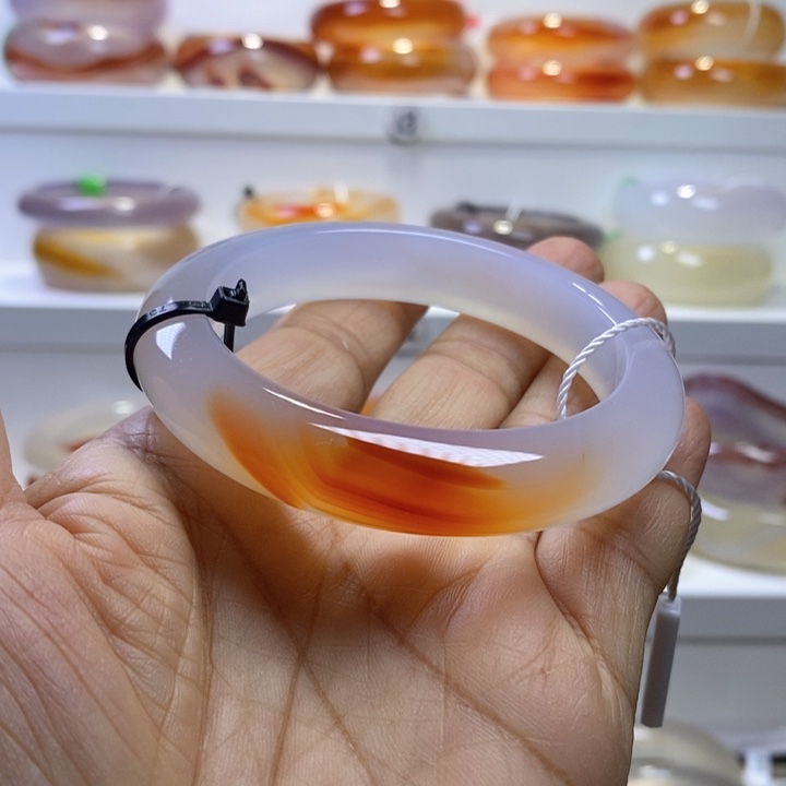 玛瑙/玉髓手镯未镶嵌