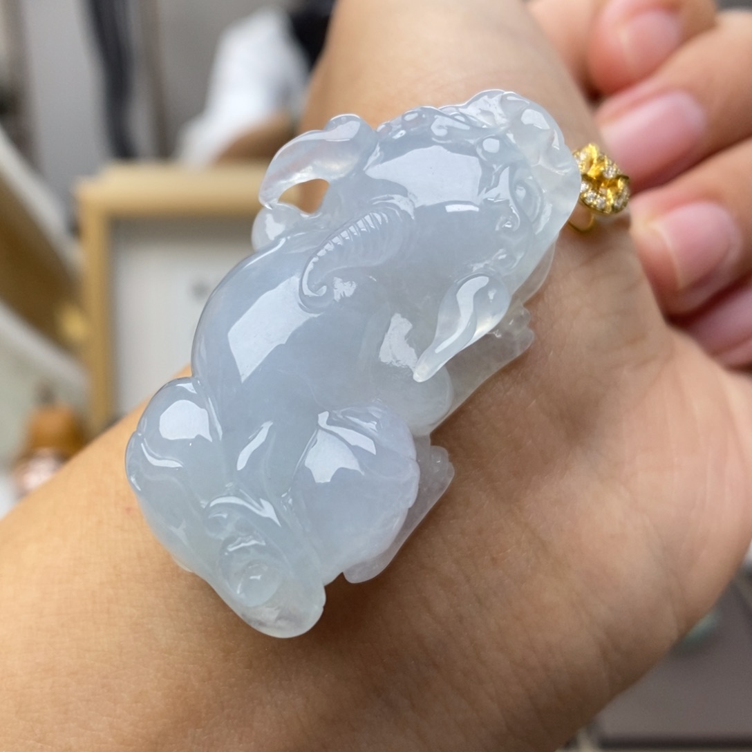 【闪购商品】颈饰18K金镶嵌翡翠27
