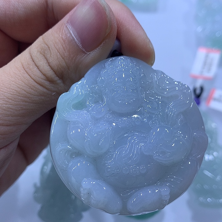 翡翠未镶嵌颈饰天然翡翠A货吊坠