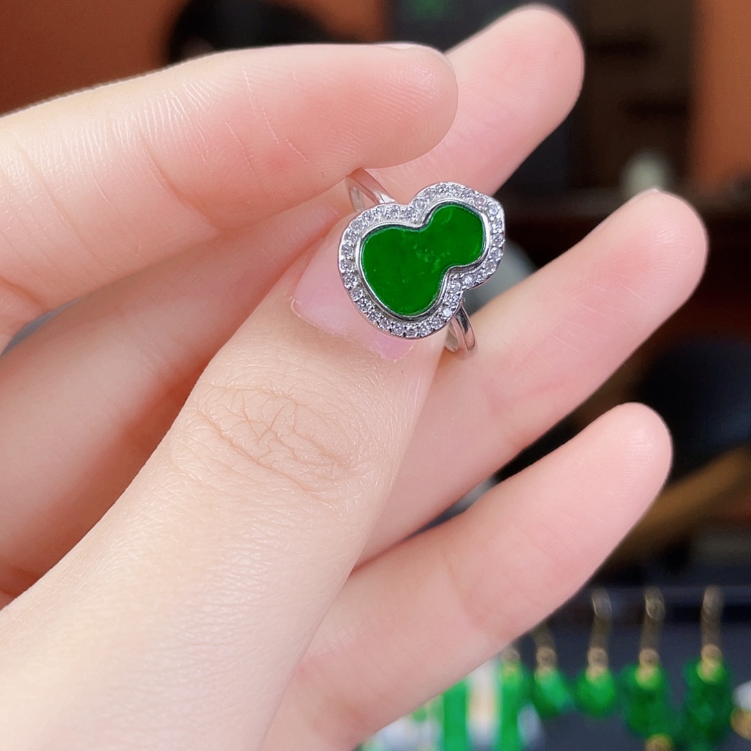 翡翠银S925镶嵌耳饰