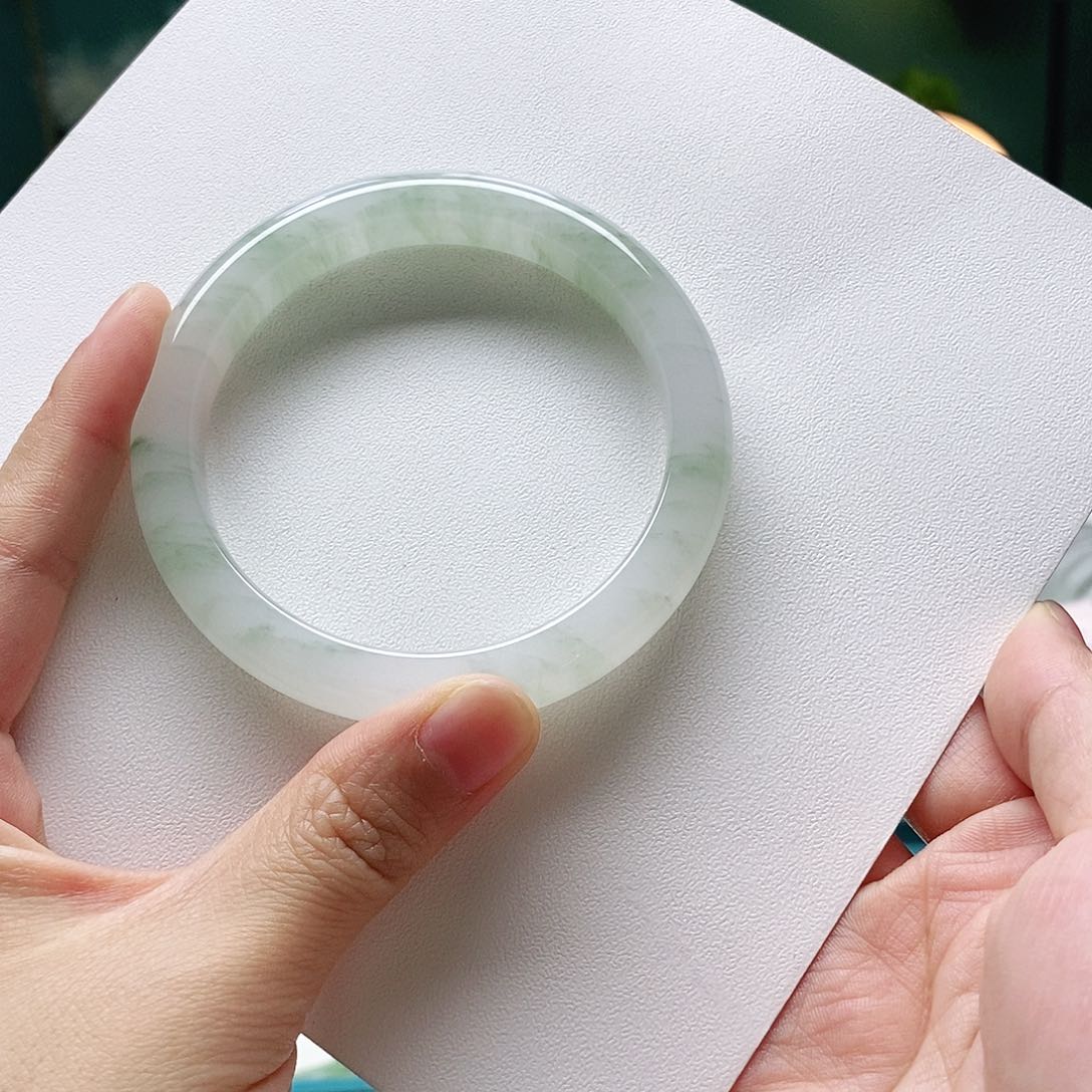 石英质玉手镯未镶嵌59