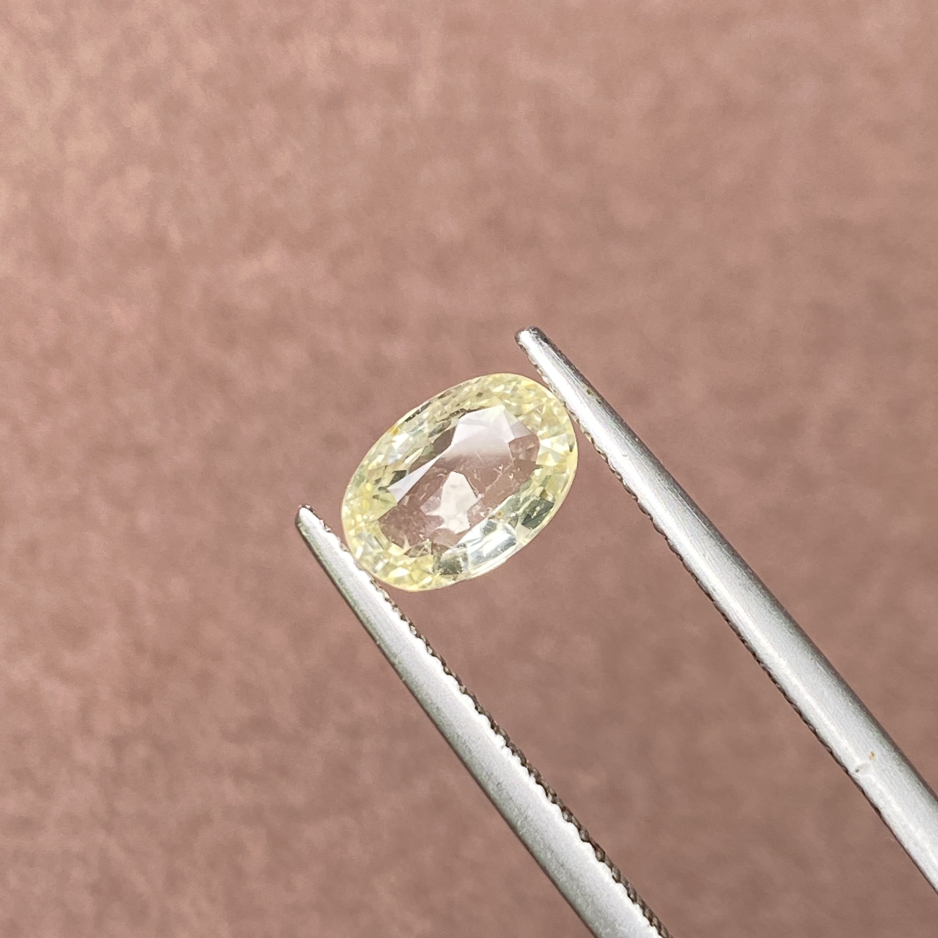 22C596 无烧黄色蓝宝石 2.09克拉