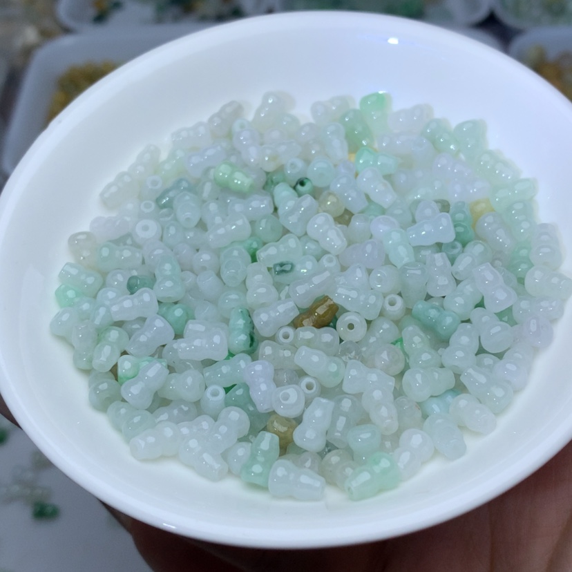 【闪购商品】翡翠手链未镶嵌卡5乘7.4冰葫芦50颗