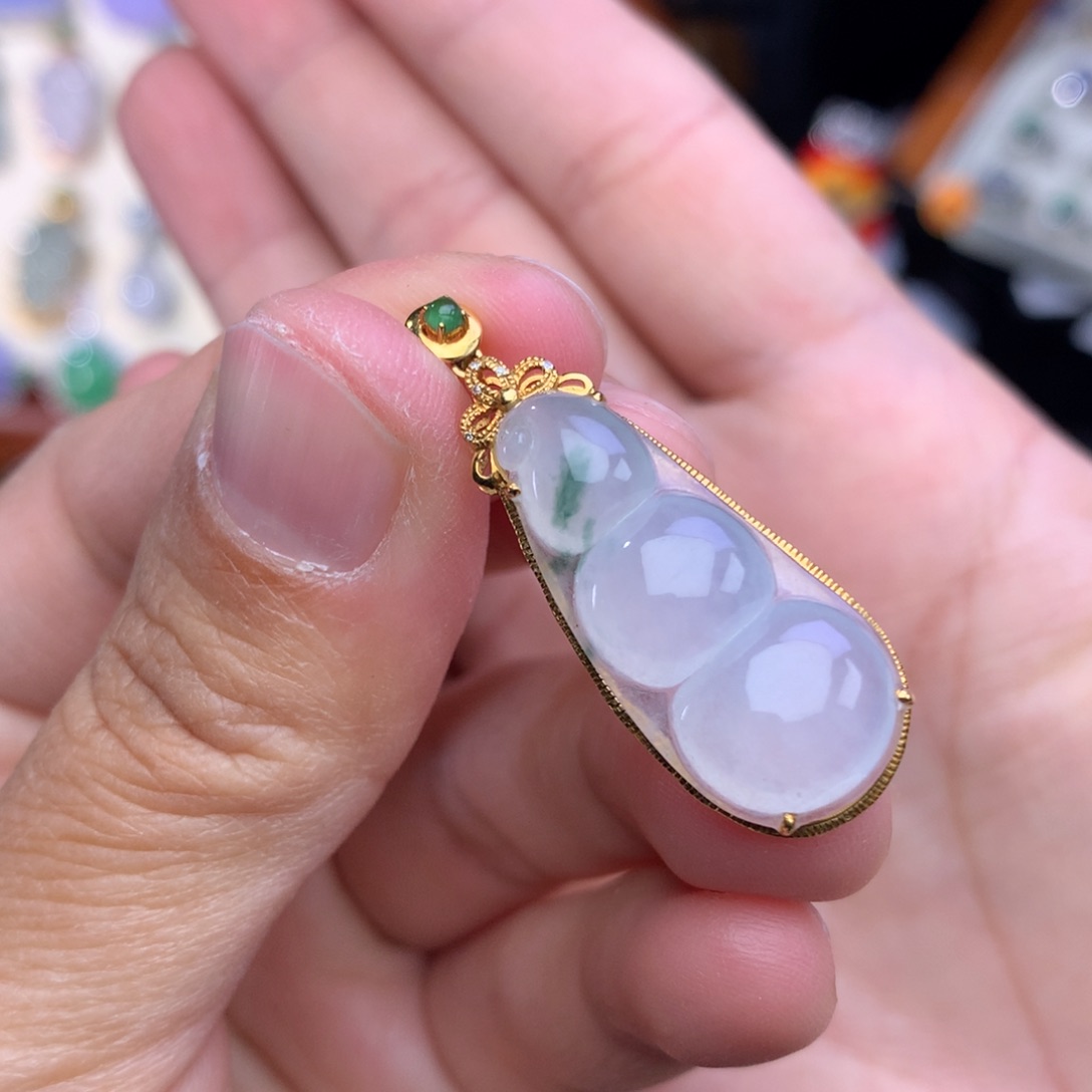 翡翠吊坠(不含链)18K金镶嵌