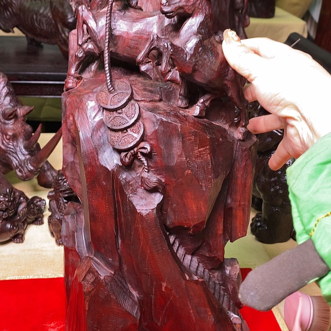 檀香紫檀（小叶紫檀）飞*