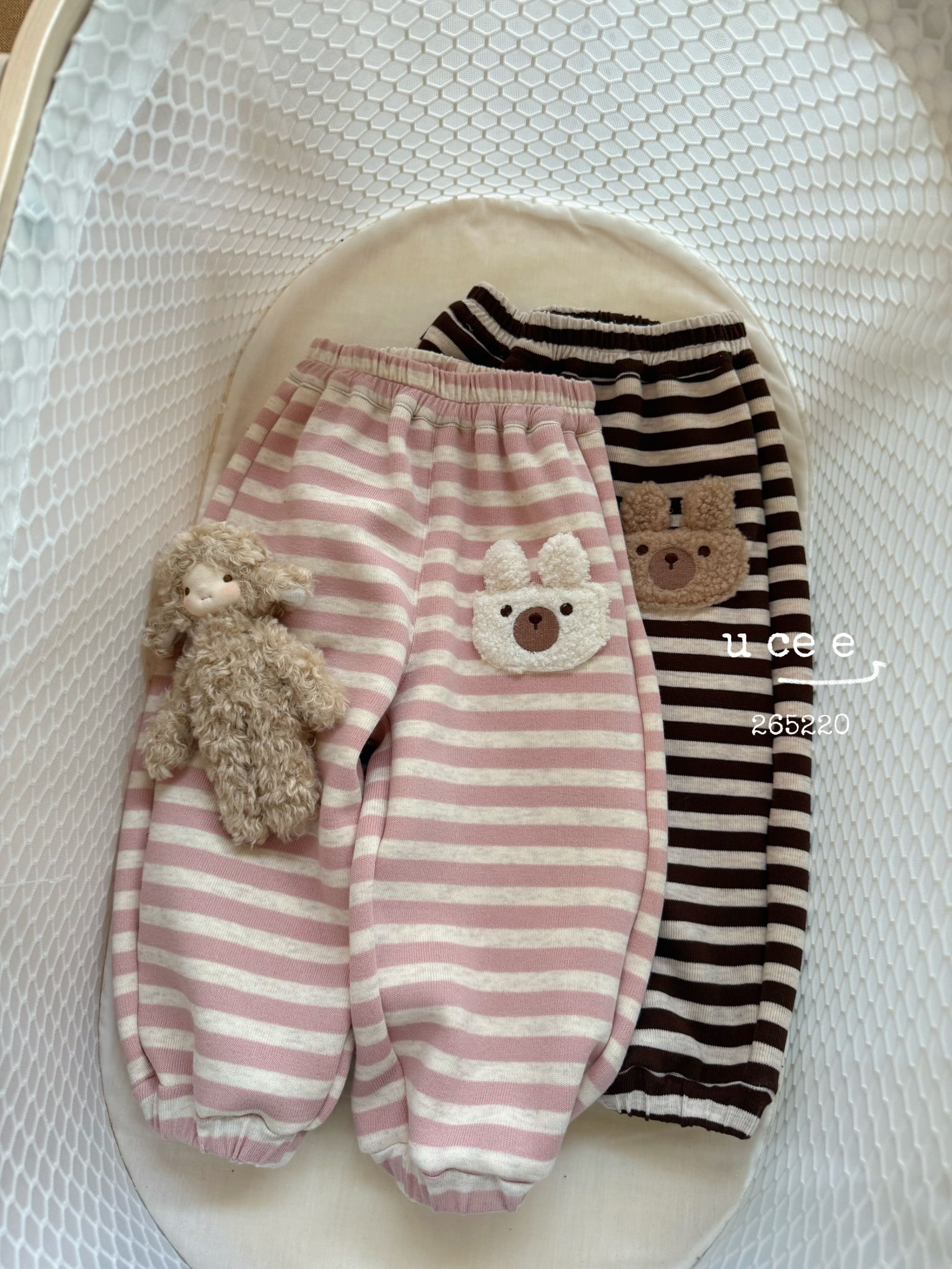 釉兮正品S265220女童秋冬加绒条纹长裤松紧带休闲绣花小熊束脚裤