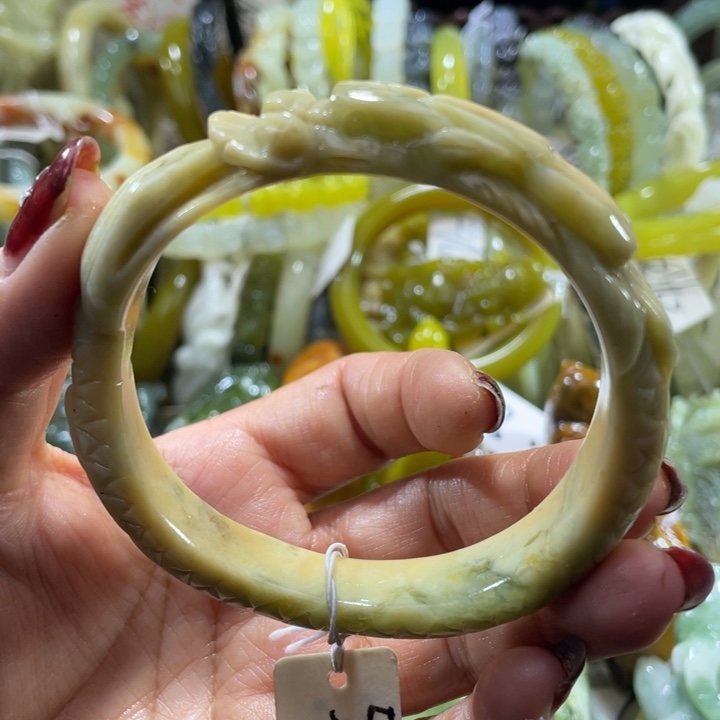 岫玉未镶嵌手镯59.60